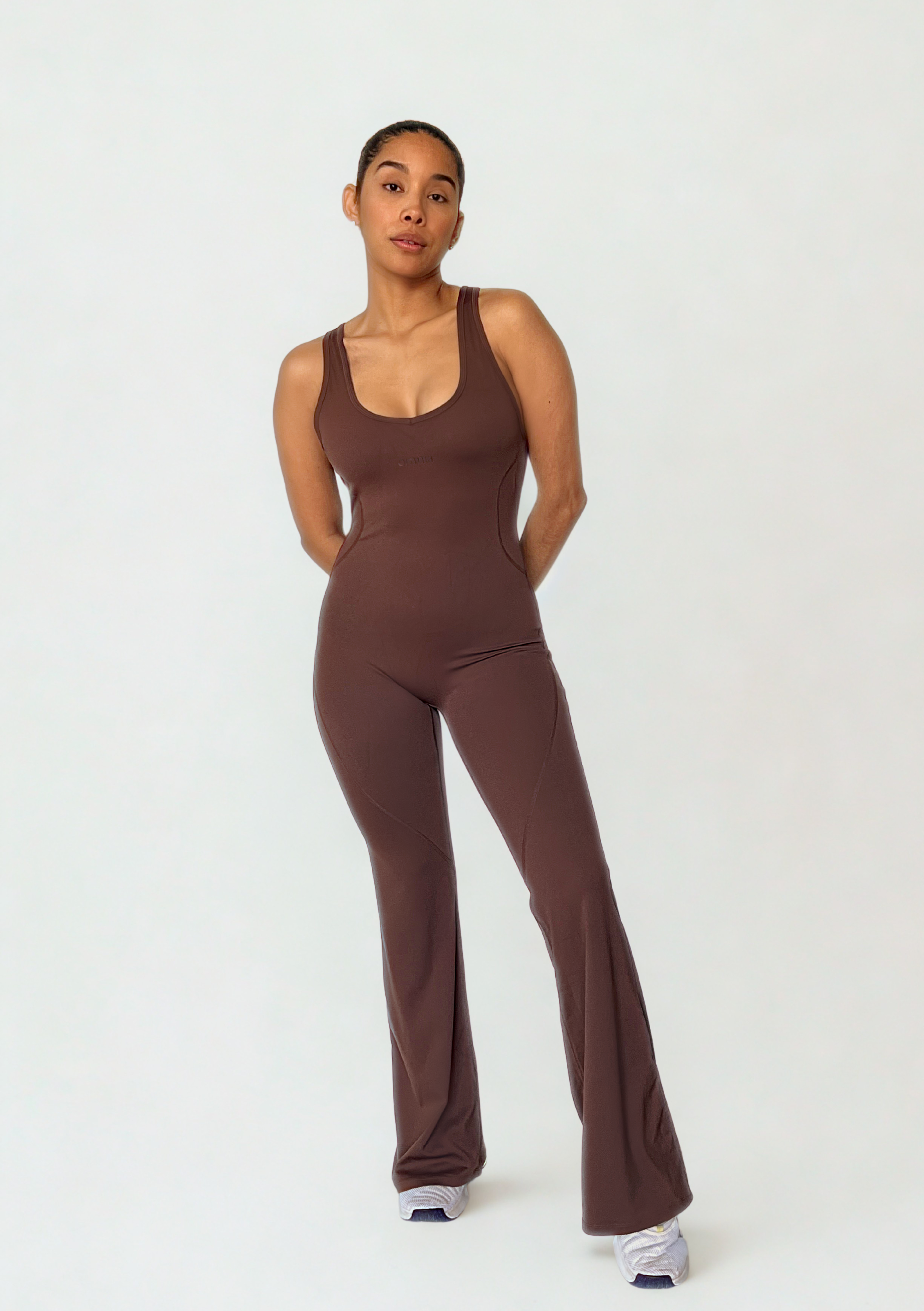 enterizo deportivo cafe para mujer, ideal para yoga o pilates
