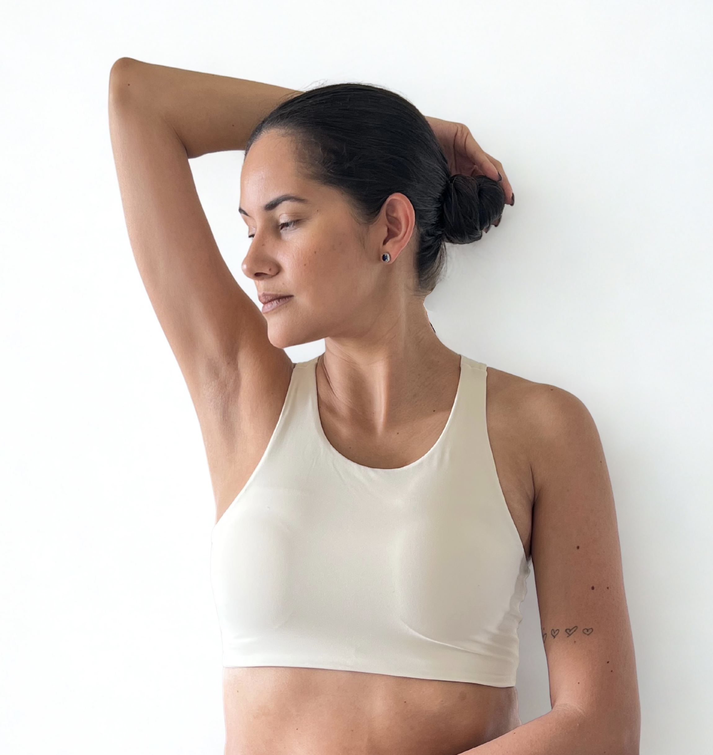 crop top deportivo blanco para mujer de mangas largas estilo oversize, ideal para entrenamiento
