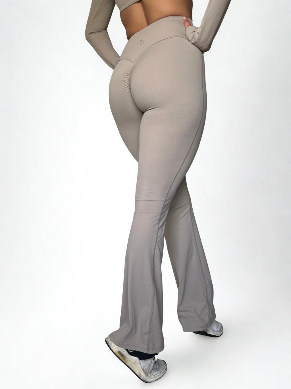 Calza bota ancha Maroa beige