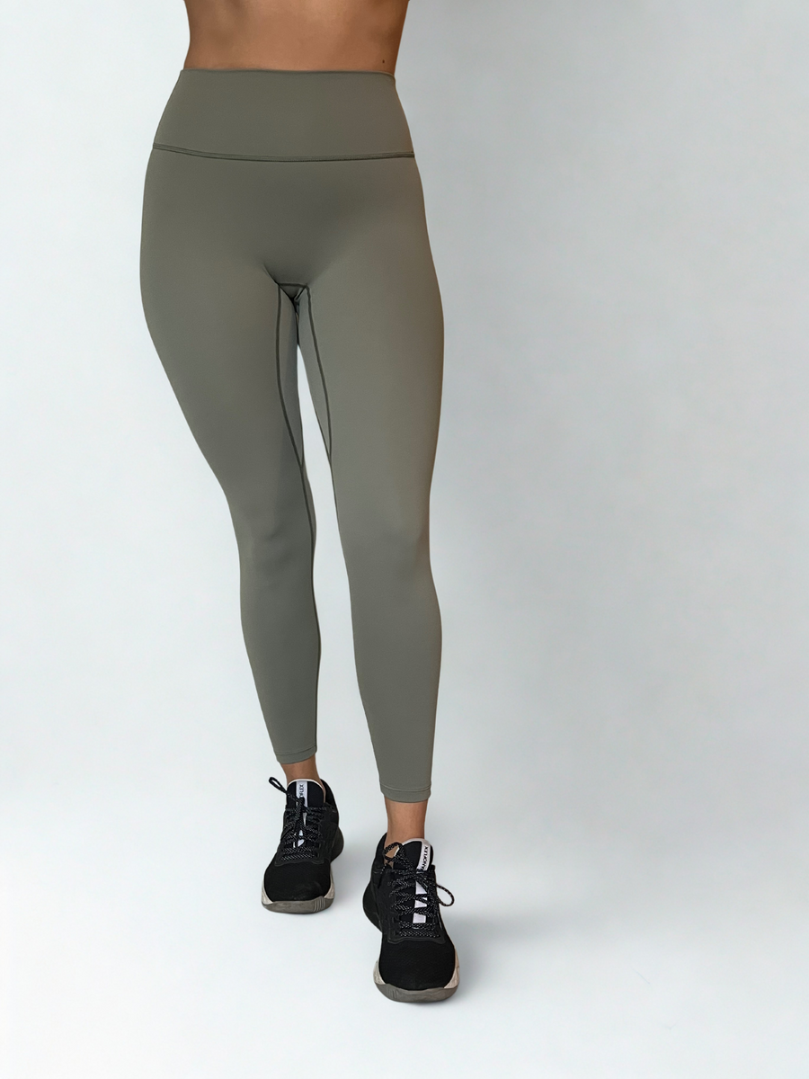 Calza Cuyén verde oliva