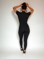 enterizo deportivo negro para mujer, ideal para yoga o pilates