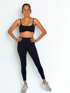 calza deportiva negro para mujer con control de abdomen, ideal para entrenamiento